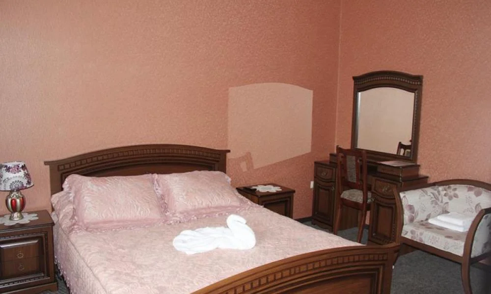 Apart's Hotel - Номер стандарт с 1 двуспальной кроватью, Ессентуки
